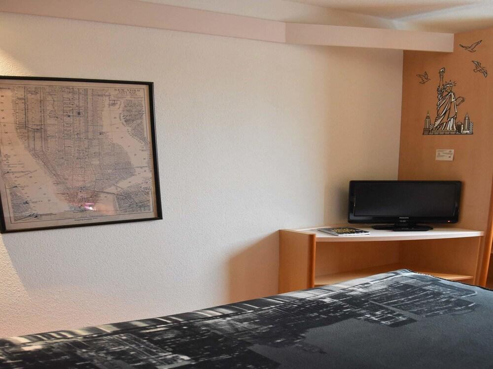Hotel Ibis 2*